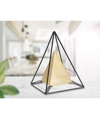 GOLDPYRAMIDE MIT EISEN