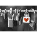 Framework PADLOCK MIT HERZ G2552 PINTDECOR