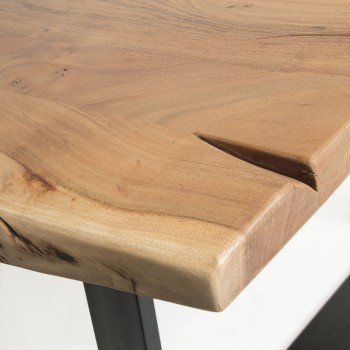 Tavolo Alaia in legno massello di acacia con finitia naturale