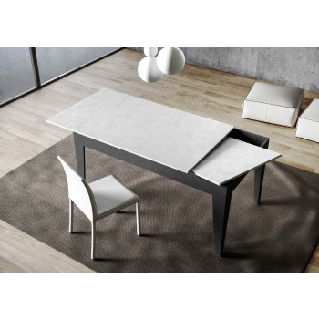 Cico Tisch – Ausziehbarer Tisch 90 x 160/220 cm. Cico Mix gespachtelte weiße Platte – gespachtelte anthrazitfarbene Basis